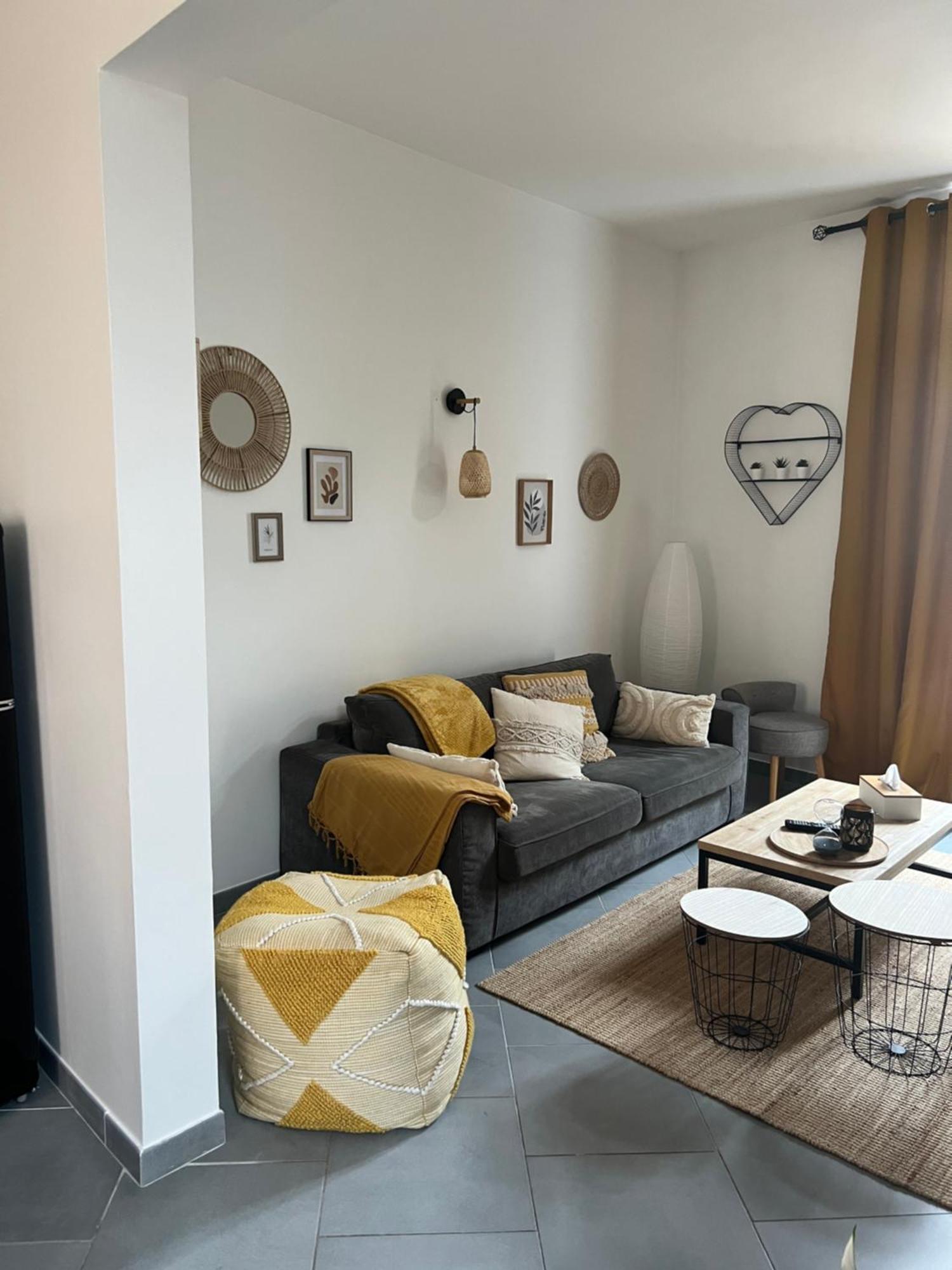 La Jolie Petite Maison Saint-André-les-Vergers Buitenkant foto