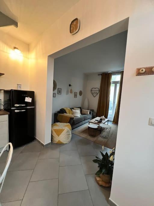 La Jolie Petite Maison Saint-André-les-Vergers Buitenkant foto